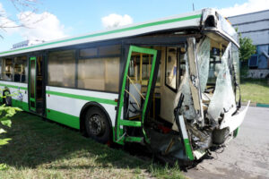 Abogado con experiencia en accidentes de autobús